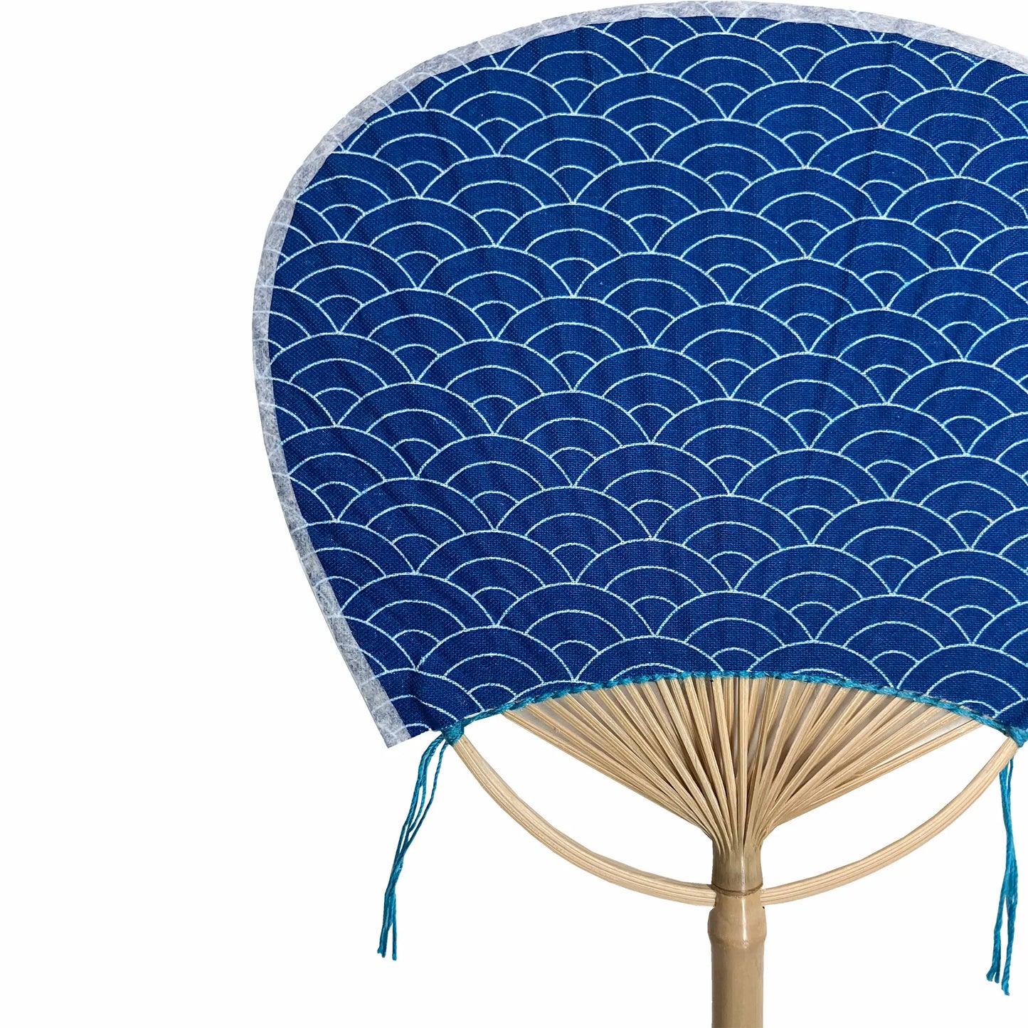 legume (esp. edible legumes or beans, such as beans boiled in soy sauce and sugar)round fansparsely growing pond smelt